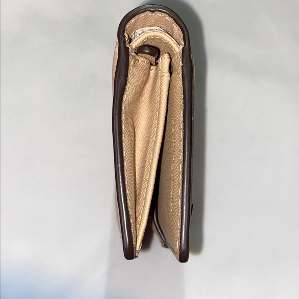 Michael Kors Wallet - Picture 3 of 8